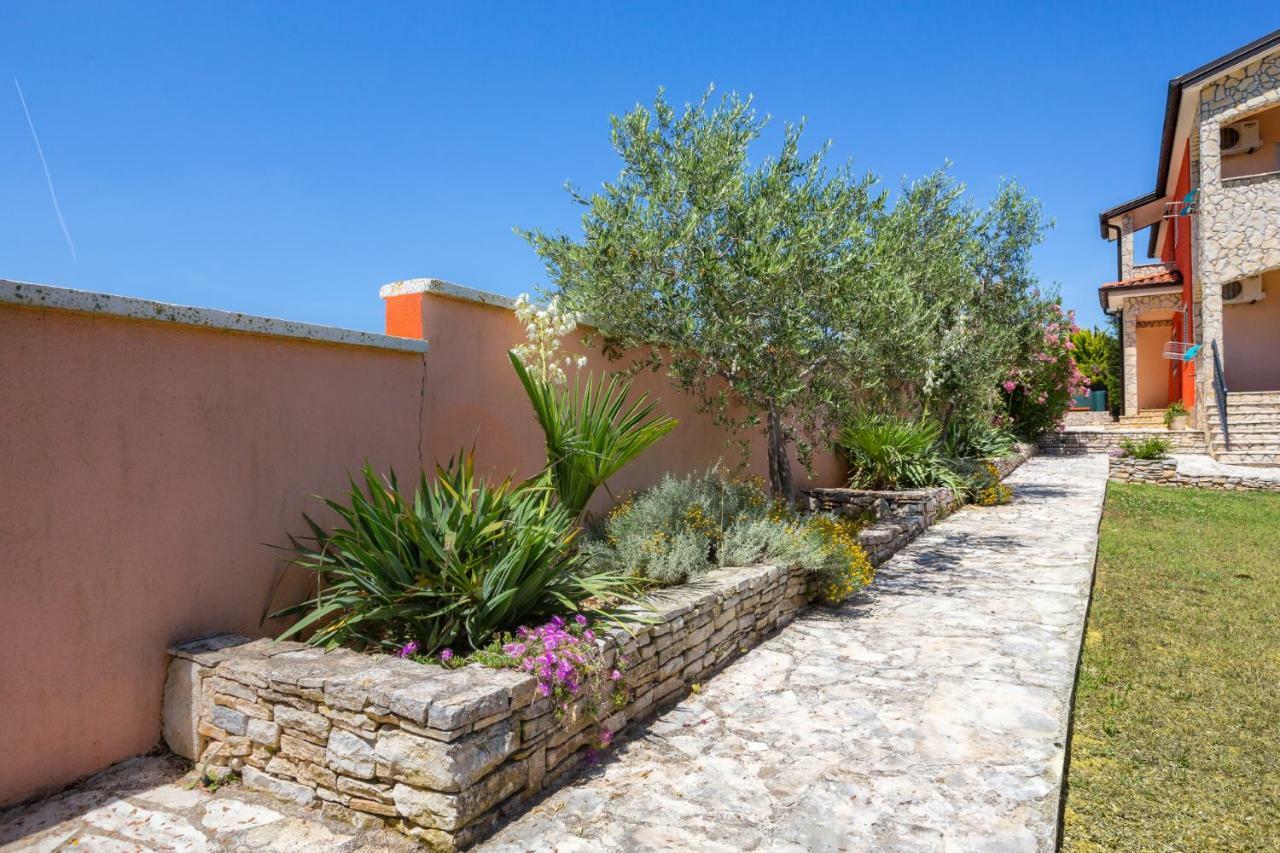Villa Orange II Medulin Exterior foto