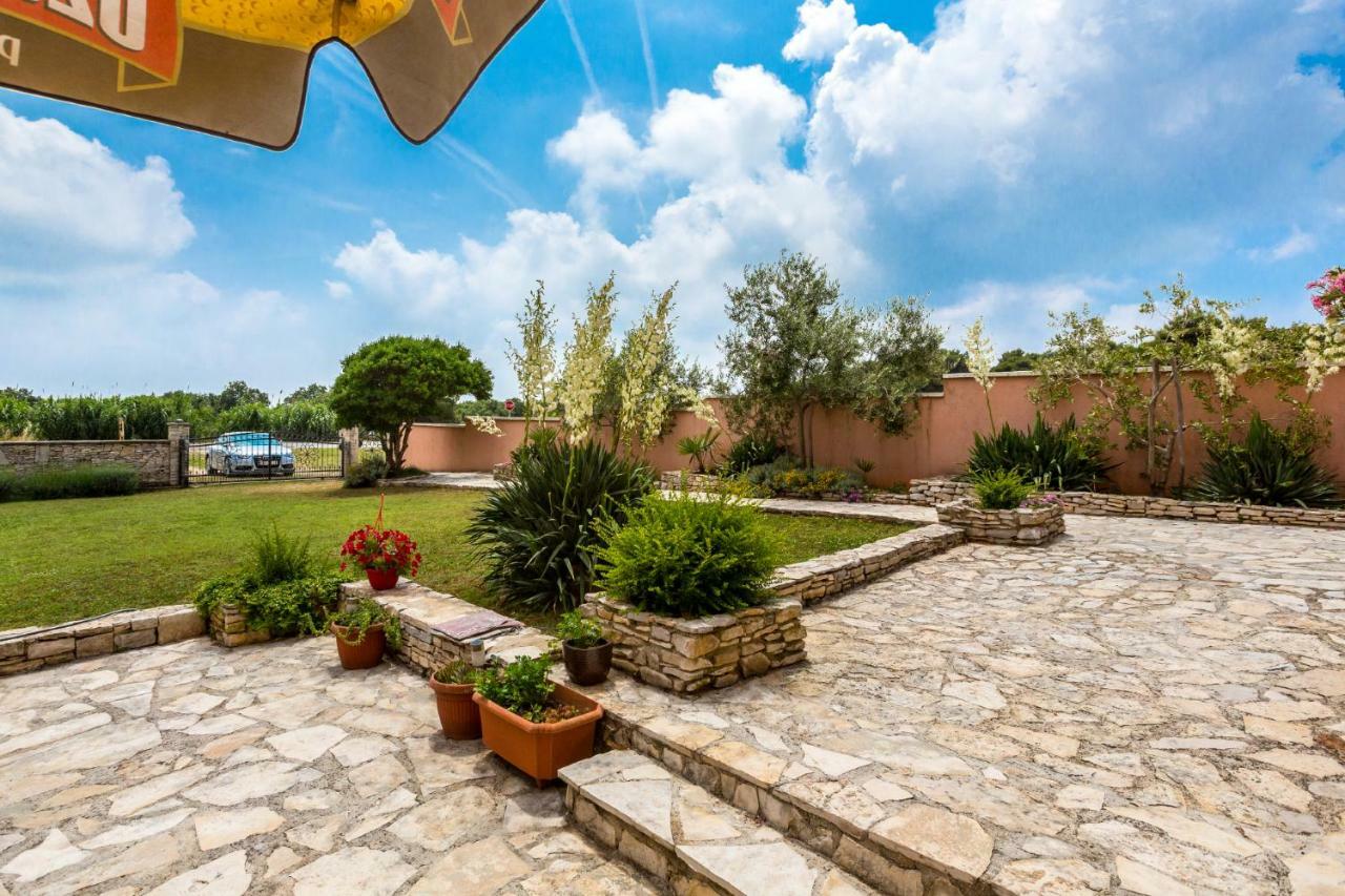 Villa Orange II Medulin Exterior foto